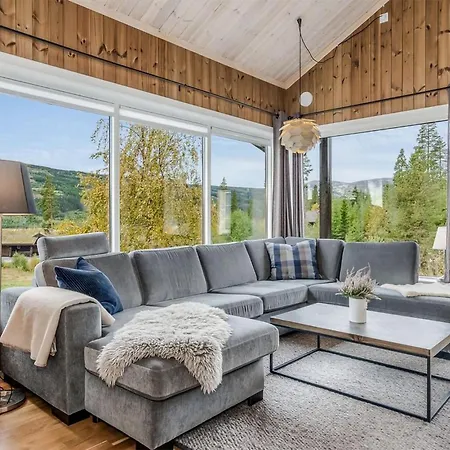 4 Bedroom Awesome In Gol Holiday home Golsfjellet